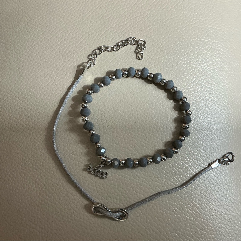 + Green Gray Beaded Bracelet with Silver Accents - Picture 2 of 2